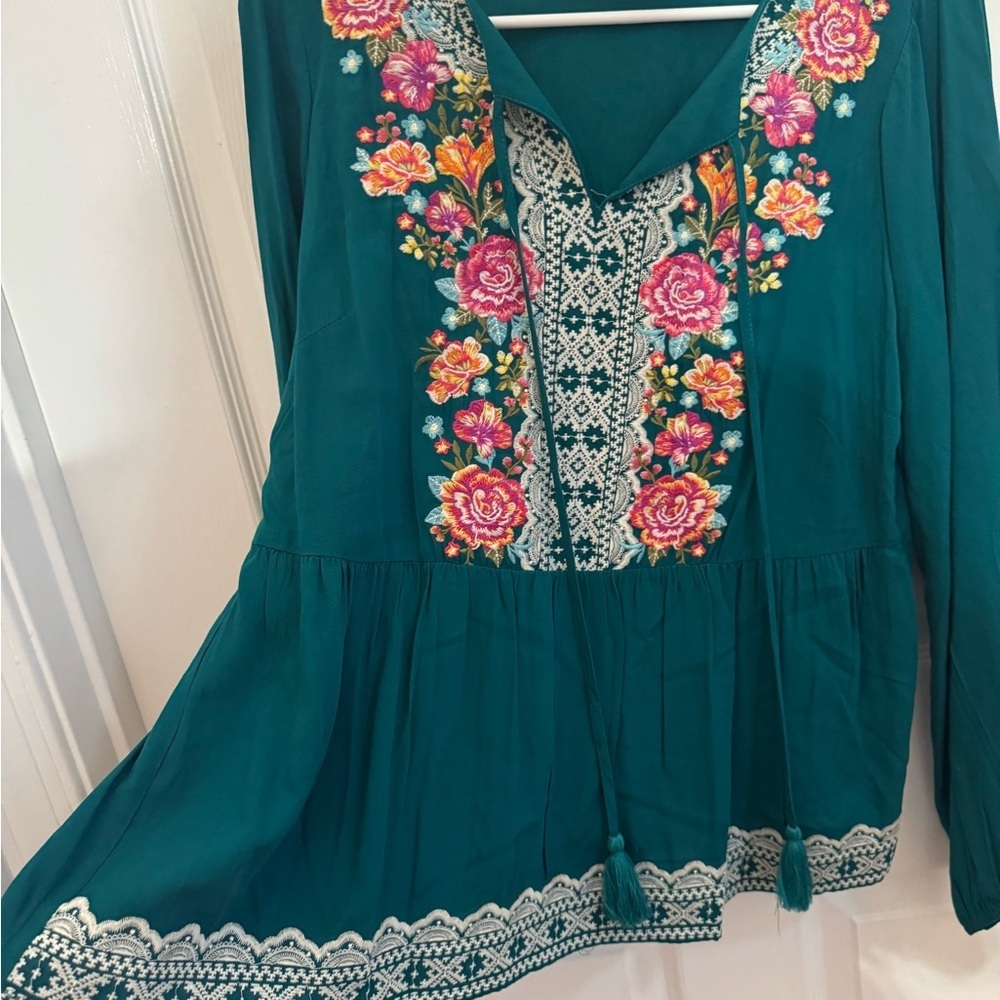 Savanna Jane Teal Floral Embroidered Women's Top - Picture 2 of 6
